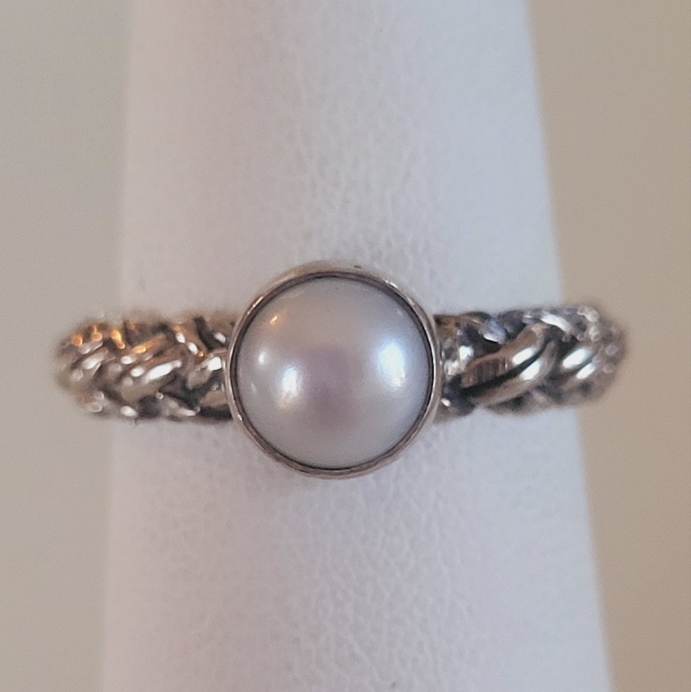 Sara Blaine Designer Mabe Pearl Ring Size 5.5.  New Without Tags